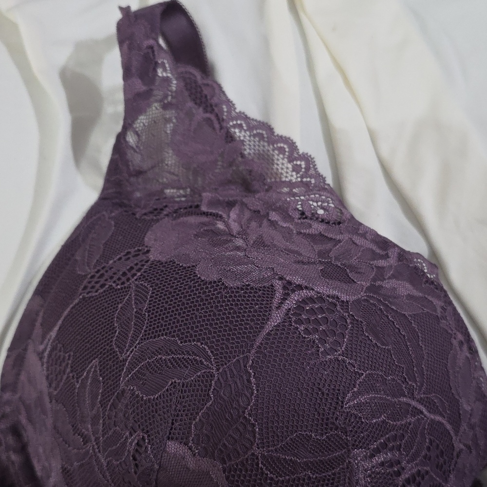 XO Plunge Push-Up Bra - Picture 5 of 10